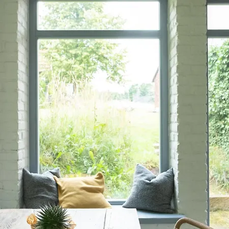 Domnumer 10 Country house *