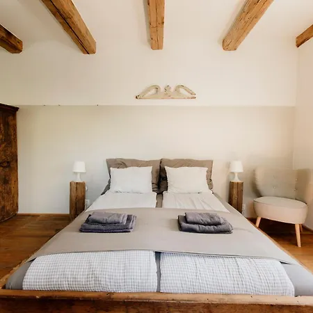 Domnumer 10 Country house