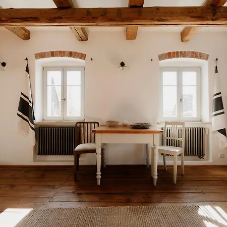Domnumer 10 Country house